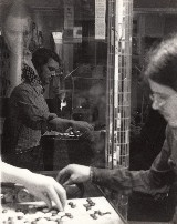 David Mitchell (reflected) playing Alan Stout (right) during the Marathon